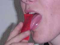 Mitteilungen auf gummiertem Papier